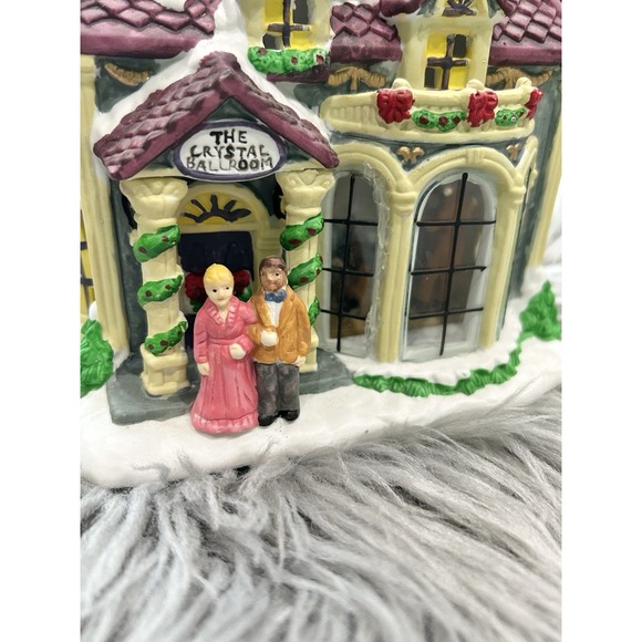 VTG Trim A Home "The Crystal Ballroom" Lighted Christmas Village Building Scene - Picture 8 of 11